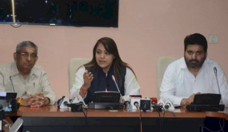अब दिल्ली होगी साफ' अभियान के तहत 158 डलावघर किए जाएंगे साफ, 8 दिन में ढेरों से हटेगा कूड़ा