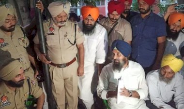 रोपड़: टीचर बलविंदर कौर का शव बरामद, अकाली दल के नेताओं ने अस्पताल में दिया धरना