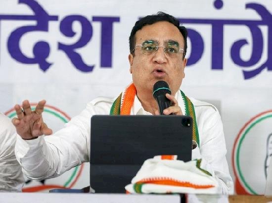 अजय माकन को तत्काल प्रभाव से कांग्रेस का कोषाध्यक्ष नियुक्त किया गया, उन्होंने पवन कुमार बंसल की जगह ली