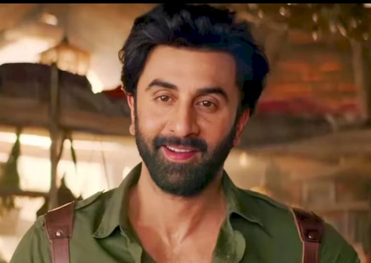 अभिनेता रणबीर कपूर को ऑनलाइन सट्टेबाजी मामले में जांच एजेंसी ईडी ने शुक्रवार को तलब किया