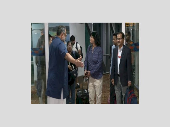 ऑपरेशन अजय: इजराइल से 212 भारतीयों को लेकर उड़ान दिल्ली पहुंची