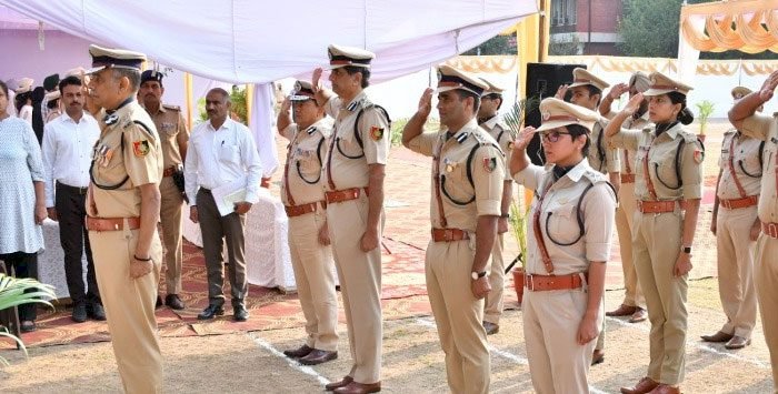 पुलिस शहीदी दिवस पर चंडीगढ़ पुलिस ने लद्दाख में शहीद हुए जवानों को श्रद्धांजलि दी