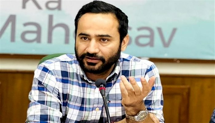 दिवाली, गुरुपर्व, क्रिसमस और नए साल पर बहुत कम समय के लिए केवल कम प्रदूषण करने वाले पटाखों के उपयोग की अनुमति होगी: मीत हेयर