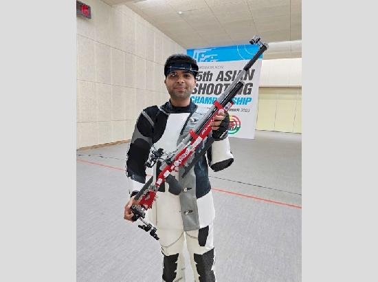 पंजाब के उभरते निशानेबाज अर्जुन बबुता ने पेरिस ओलंपिक के लिए क्वालिफाई कर लिया है