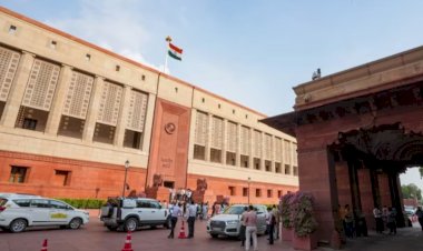 हैकिंग प्रयास अलर्ट पर संसद पैनल Apple अधिकारियों को बुला सकता है: रिपोर्ट