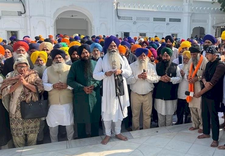 बड़ी संख्या में श्रद्धालुओं ने सिख बंदियों की रिहाई के लिए तख्त श्री केसगढ़ साहिब आनंदपुर साहिब में अरदास की