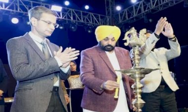 मुख्यमंत्री मान द्वारा पंजाब पुलिस और पी.एफ.टी.ए.ए. द्वारा करवाए गए अपनी किस्म के पहले सांस्कृतिक समागम गुलदस्ता- 2023 का उद्घाटन