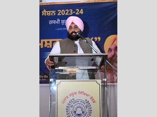 हरजोत बैंस ने बोर्ड परीक्षाओं में प्रदर्शन को और बेहतर बनाने के लिए “मिशन 100%” लॉन्च किया