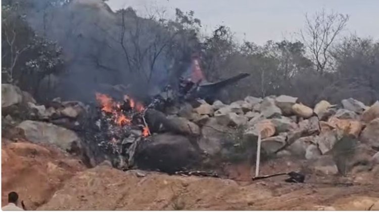 तेलंगाना में पिलाटस ट्रेनर विमान के दुर्घटनाग्रस्त होने से वायुसेना के दो पायलटों की मौत हो गई