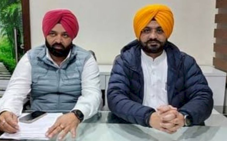 60 लाख रुपये गबन मामला: विधायक, चेयरमैन समेत 12 ब्लॉक समिति सदस्यों ने बीडीपीओ के खिलाफ प्रस्ताव पारित किया