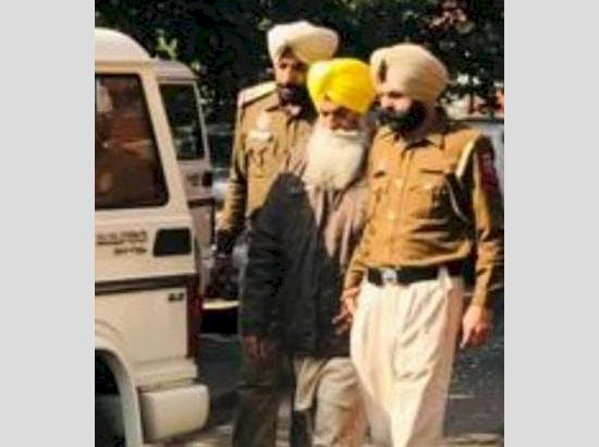 पंजाब पुलिस ने आतंकवादी लखबीर रोडे के सहयोगी परमजीत सिंह ढाडी को अमृतसर हवाई अड्डे से गिरफ्तार किया