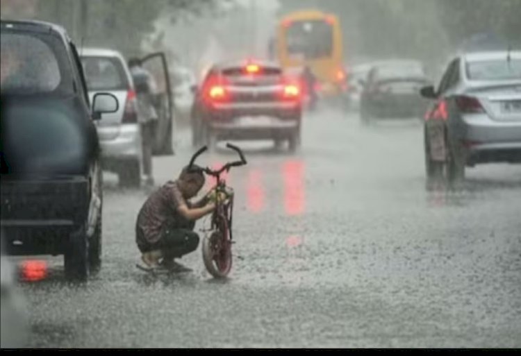 आज 17 राज्यों में भारी बारिश का अलर्ट, चक्रवात मिचोंग का असर पंजाब पर भी होगा?