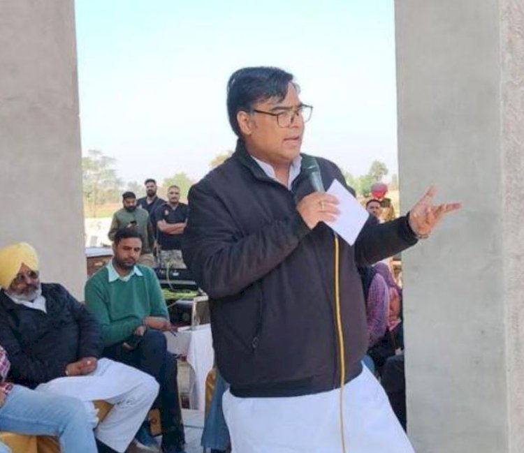 विधायक बल्लुआना ने विकास कार्यों के लिए 92 लाख 13 हजार की ग्रांट बांटी