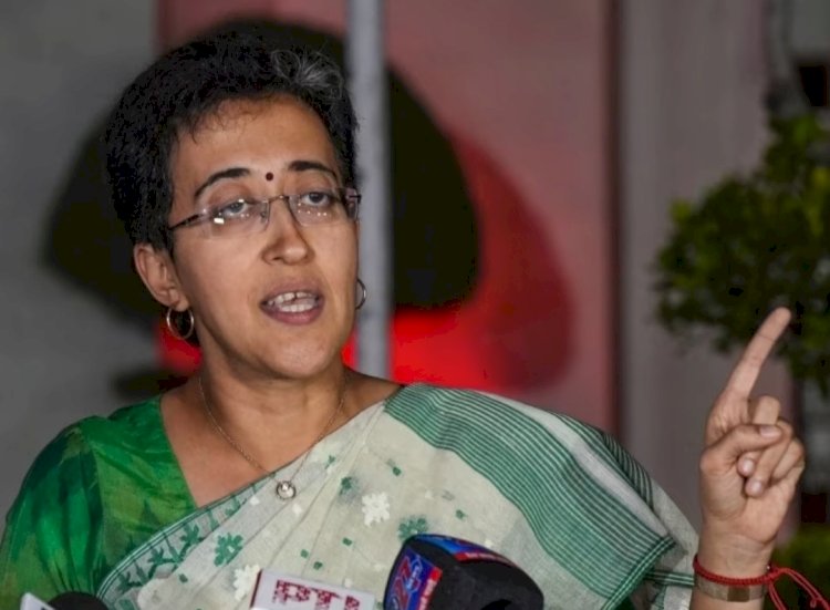 AAP सरकार में सबसे ज्यादा विभागों वाली मंत्री बनीं आतिशी, कानून विभाग की भी मिली जिम्मेदारी