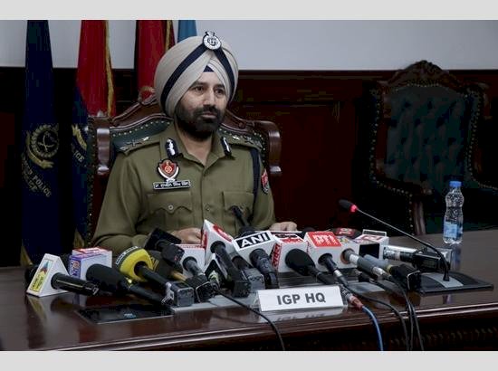 पंजाब: एक सप्ताह में 24.08 किलोग्राम हेरोइन, 10 किलोग्राम अफीम, 20.72 लाख रुपये ड्रग मनी के साथ 302 ड्रग तस्कर गिरफ्तार