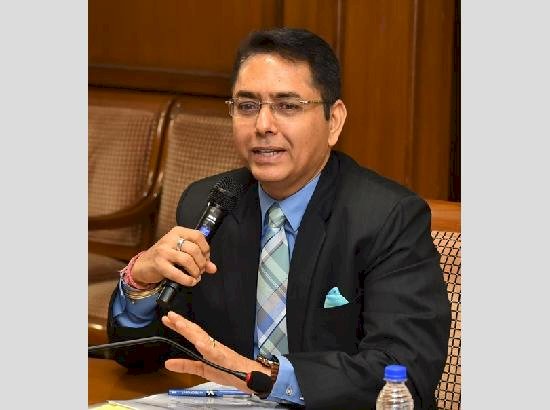 मंत्री अमन अरोड़ा ने स्वास्थ्य कौशल विकास केंद्रों के अधिकतम उपयोग के लिए समावेशी योजना बनाने के लिए पैनल के गठन का आदेश दिया