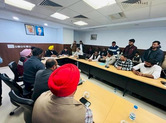 मंत्री बलकार सिंह ने सफाई सेवकों और म्यूनिसिपल वर्क यूनियनों की जायज मांगों को हल करने का आश्वासन दिया