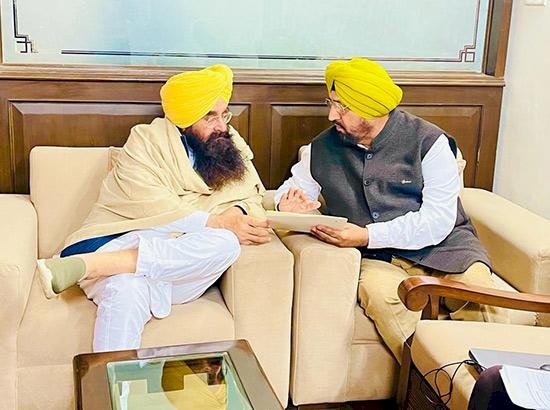 लालड़ू क्षेत्र के संकटग्रस्त पशु अस्पतालों का किया जाएगा पुनर्निर्माण: रंधावा