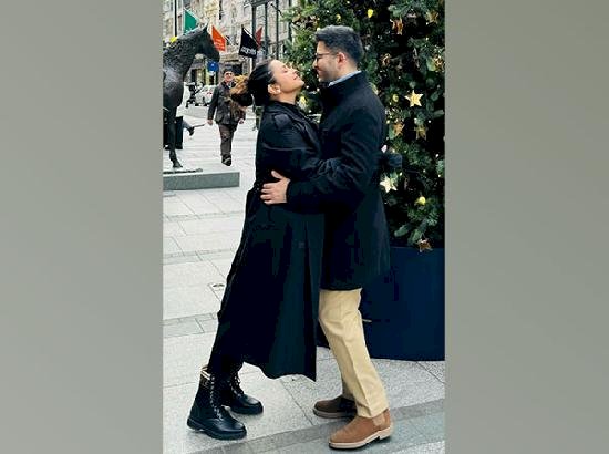 परिणीति चोपड़ा ने अपने नवीनतम इंस्टाग्राम पोस्ट में राघव चड्ढा को अपना "सांता" कहा