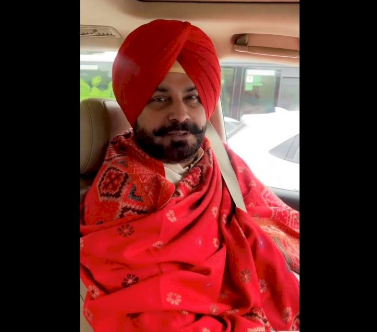 नवजोत सिद्धू ने शेर बोलकर राजा वारिंग पर साधा निशाना