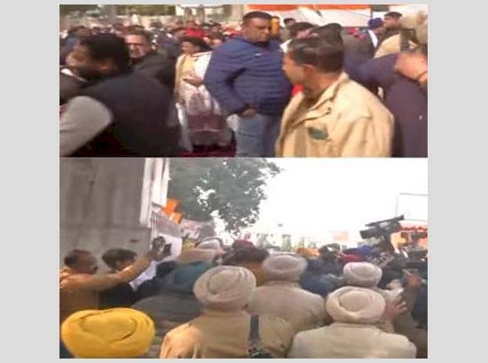 अमृतसर: कांग्रेस की बैठक में उम्मीदवारी को लेकर हंगामा- तू-तू, मैं-मैं