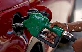 Today Petrol Diesel: आम लोगों  लिए खुशखबरी  पैट्रोल डीजल के रेट में आई गिरावट  जानें नई कीमत