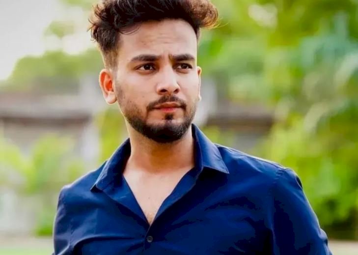 एल्विश यादव हुआ गिरफ्तार, सांपों के जहर मामले में नोएडा पुलिस का बड़ा एक्शन