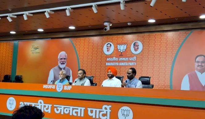 लोकसभा चुनावों से पहले पंजाब कांग्रेस को बड़ा झटका, रवनीत बिट्टू भाजपा में हुए शामिल