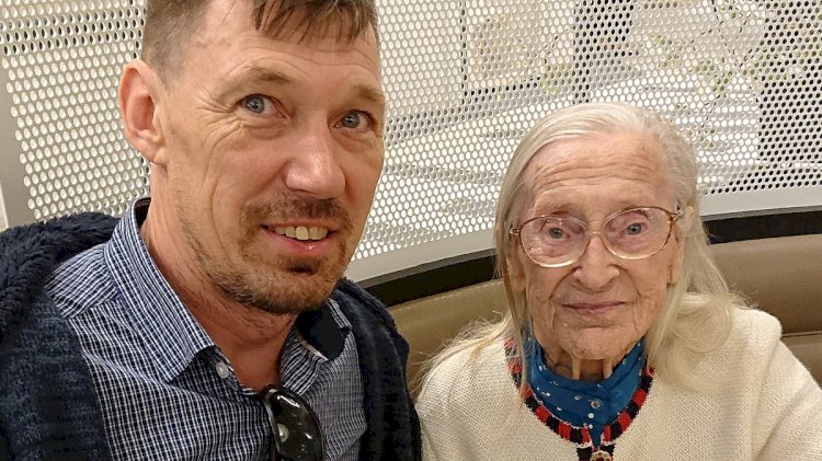 48 साल के शख्स को हुआ 104 साल की सौतेली दादी से प्यार, चर्चा में गजब प्रेम कहानी