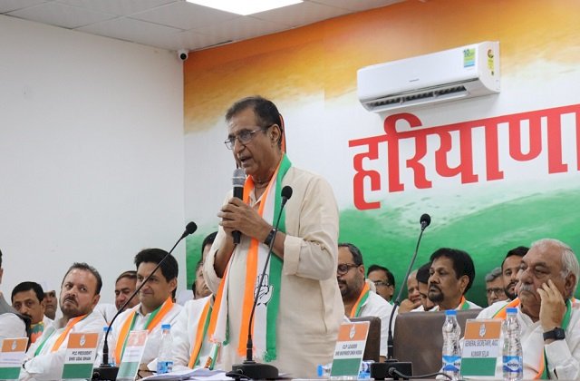 हरियाणा में हार के बाद कांग्रेस प्रभारी बाबरिया देंगे इस्तीफा ?, राहुल गांधी से की बात, स्वास्थ्य कारणों का हवाला