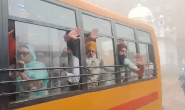 अमृतसर से श्रद्धालुओं का जत्था दर्शनों के लिए पाकिस्तान रवाना, श्री गुरु नानकदेव जी का मनाएंगे प्रकाश पर्व, 763 यात्रियों को मिला है वीजा