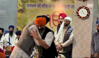 बलवंत सिंह राजोआना जेल से बाहर आया, भाई के भोग में हुआ शामिल, बिक्रम मजीठिया मिले गले, पूर्व सीएम बेअंत सिंह का हत्यारा है राजोआना