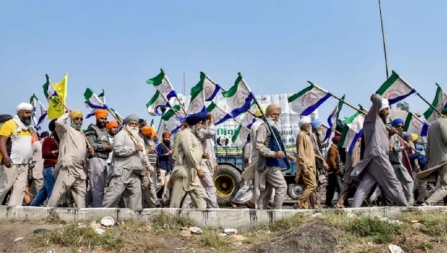 किसानों के दिल्ली कूच की तैयारी, अंबाला के 11 गांवों में इंटरनेट बंद, शंभू-खनौरी बॉर्डर पर 2500 जवान तैनात