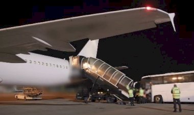 ब्रिटेन ने भी अपनाई अमेरिकी रणनीति, इन अप्रवासियों को दिखाया बाहर का रास्ता, पढ़ें पूरी खबर