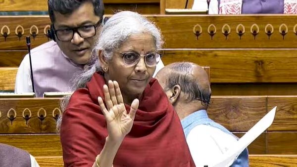 वित्त मंत्री निर्मला सीतारमण ने लोकसभा में नया आयकर विधेयक पेश किया; जानिए क्या बदलेगा.