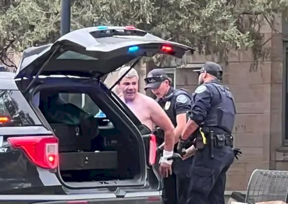 US Attack: अमेरिका के इस शहर पर फिर हुआ हमला, भीड़ में फेंका बम, लोगों में मची भगदड़