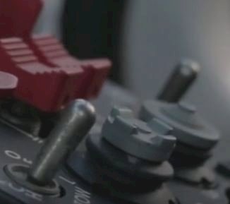 जहाज़ के कप्तान ने ईंधन स्विच बंद कर दिया था! पूछने पर आवाज़ में घबराहट