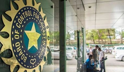 ड्रीम11 के बाहर होने के बाद BCCI ने टीम इंडिया की प्रायोजन दरें बढ़ाईं - एशिया कप 2025 के लिए कोई प्रायोजक नहीं