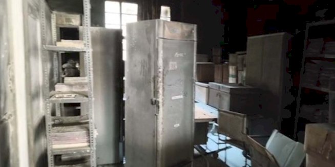 सिविल अस्पताल के ब्लड बैंक में लगी भयानक आग, बच्चे गोद में लेकर भागे लोग
