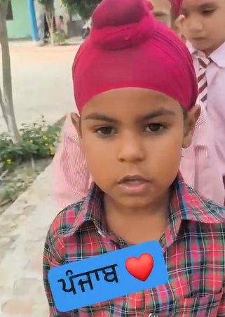 सरकारी स्कूल की इस टीचर ने दिखाया - हमारे बच्चों का भविष्य यहीं सुरक्षित