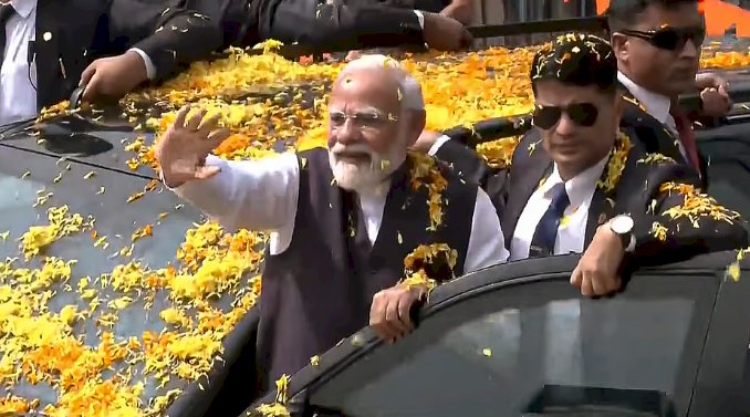 पीएम मोदी ने कर्नाटक के उडुपी में किया रोड शो