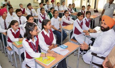 पंजाबी माँ-बोली की रक्षा के लिए मान सरकार का बड़ा कदम! अब हर भाषा की किताब में होगा गुरुमुखी का पन्ना; हर स्कूल में गूंजेगा 'ऊड़ा-एड़ा'