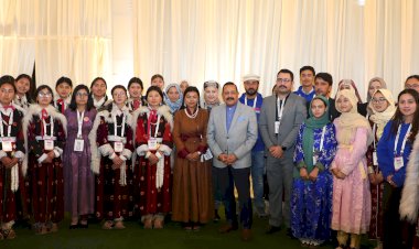 केंद्रीय मंत्री डॉ. जितेंद्र सिंह ने ‘विकसित भारत यंग लीडर्स डायलॉग’ में भाग लेने वाले जम्मू-कश्मीर और लद्दाख के दल के साथ अनौपचारिक बातचीत की