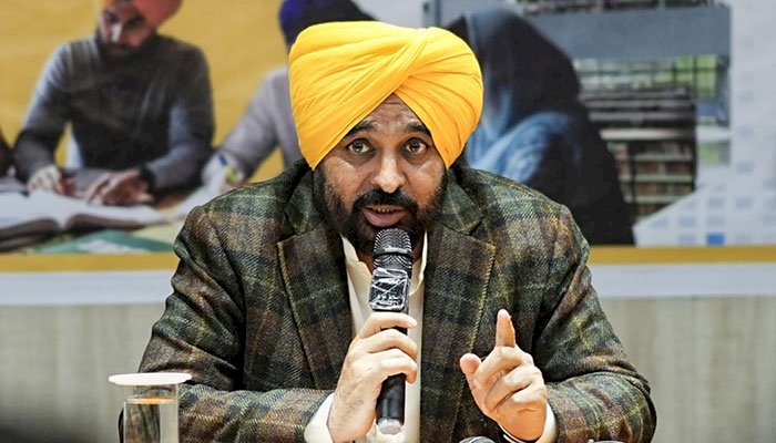 मुख्यमंत्री भगवंत सिंह मान सरकार ने ‘मिशन रोज़गार’ के तहत युवाओं को बिना किसी रिश्वत और सिफ़ारिश के 63,943 सरकारी नौकरियाँ दीं
