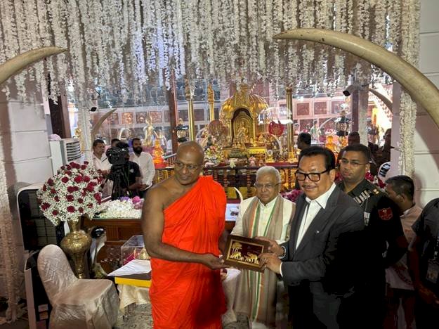 श्रीलंका में ऐतिहासिक प्रदर्शनी के बाद भगवान बुद्ध के पवित्र देवनीमोरी अवशेष भारत वापस लाए गए