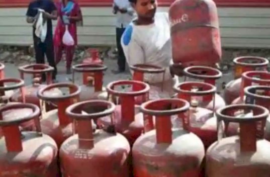 पश्चिम एशिया में संघर्ष के बीच भारत ने आवश्यक वस्तु अधिनियम किया लागू 
