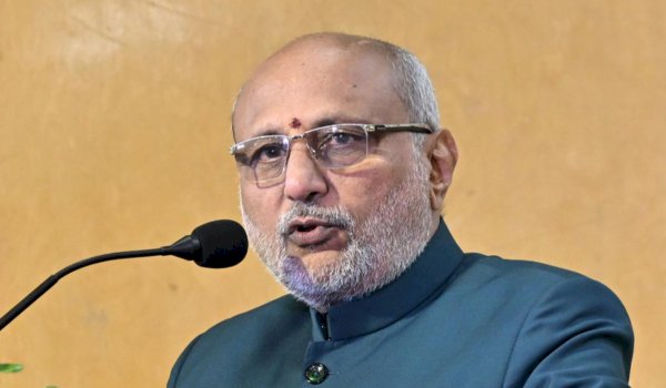 उपराष्ट्रपति ने ईद-उल-फितर के अवसर पर लोगों को शुभकामनाएँ दीं