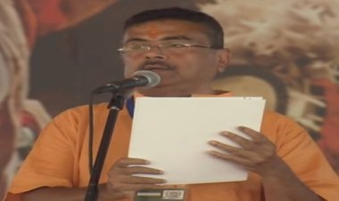 BJP नेता सुवेंदु अधिकारी ने पश्चिम बंगाल के पहले BJP मुख्यमंत्री के तौर पर ली शपथ 