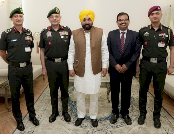 मुख्यमंत्री भगवंत सिंह मान ने पश्चिमी कमान के आर्मी कमांडर के साथ सीमावर्ती सुरक्षा, राहत कार्यों और ऑपरेशनल तैयारियों के बारे में विचार-विमर्श किया