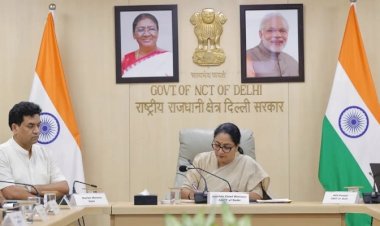 अवैध निर्माण पर दिल्ली सरकार सख्त, अधिकारियों की सैलरी-पेंशन-प्रॉपर्टी से होगी रिकवरी